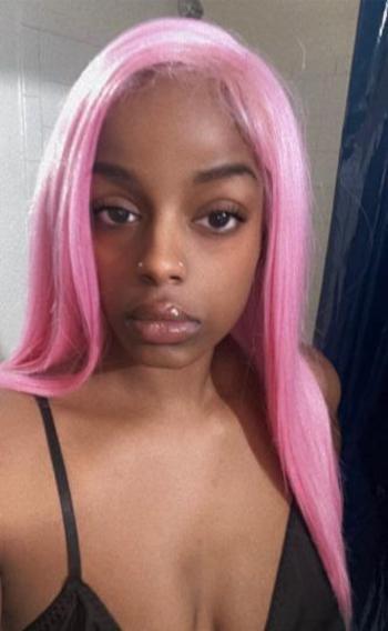 Pretty kat, 21  female escort, Wilmington