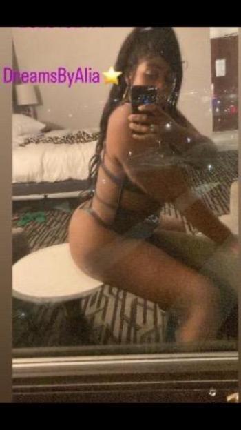 Alia, 26  female escort, Wilmington