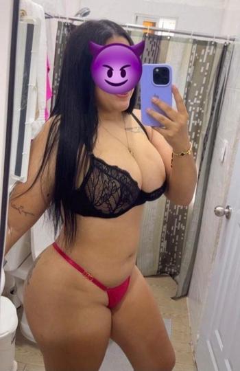 eliana, 27  female escort, Wilmington