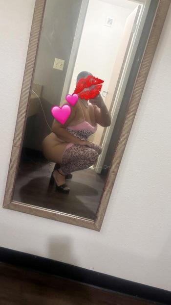 Buttercup, 25  female escort, Wilmington
